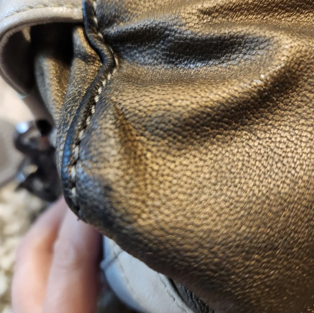 Kenneth Cole Reaction this kenneth